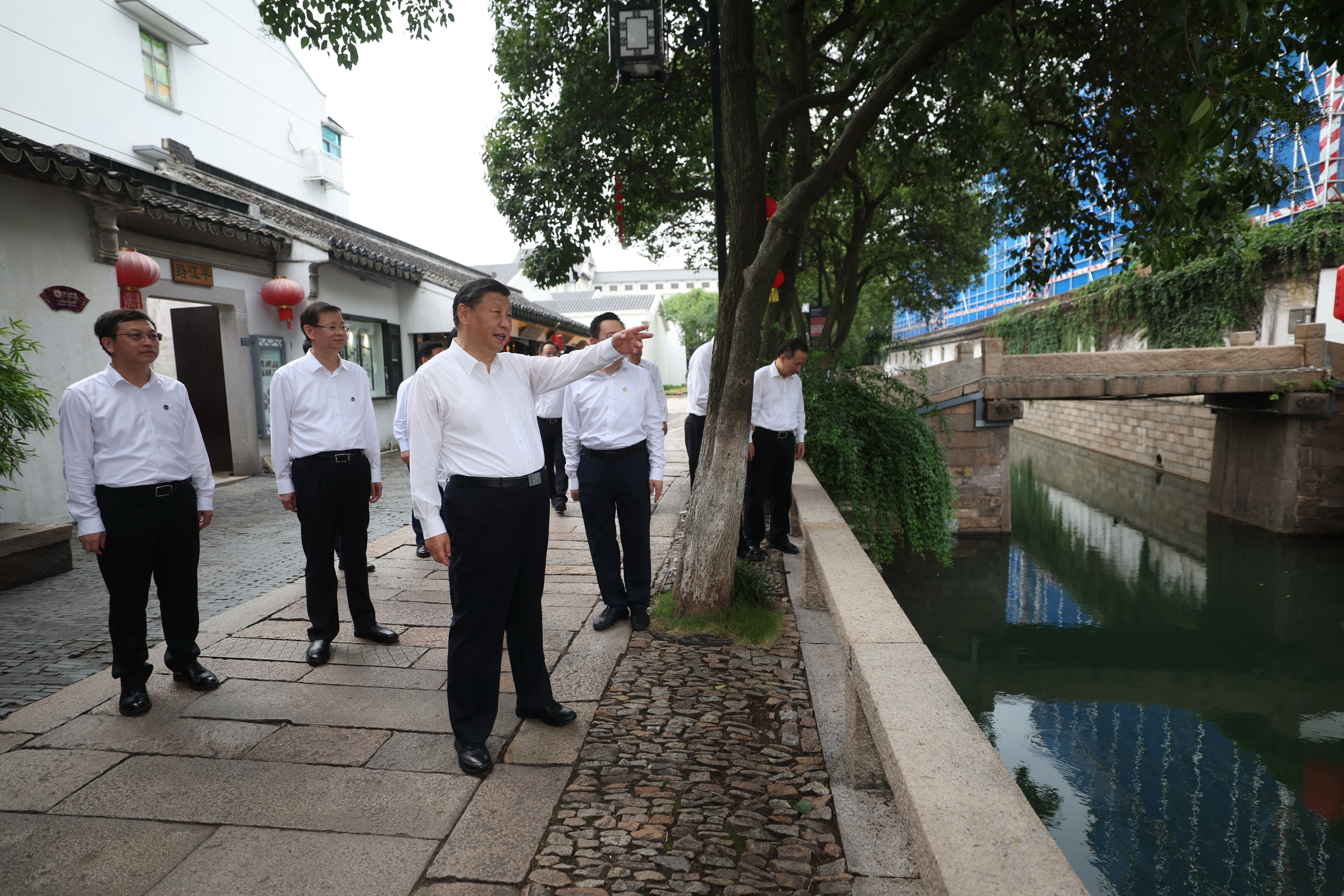 2023年7月6日，習(xí)近平在蘇州平江歷史文化街區(qū)考察。